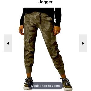 Prana size 4 camo joggers